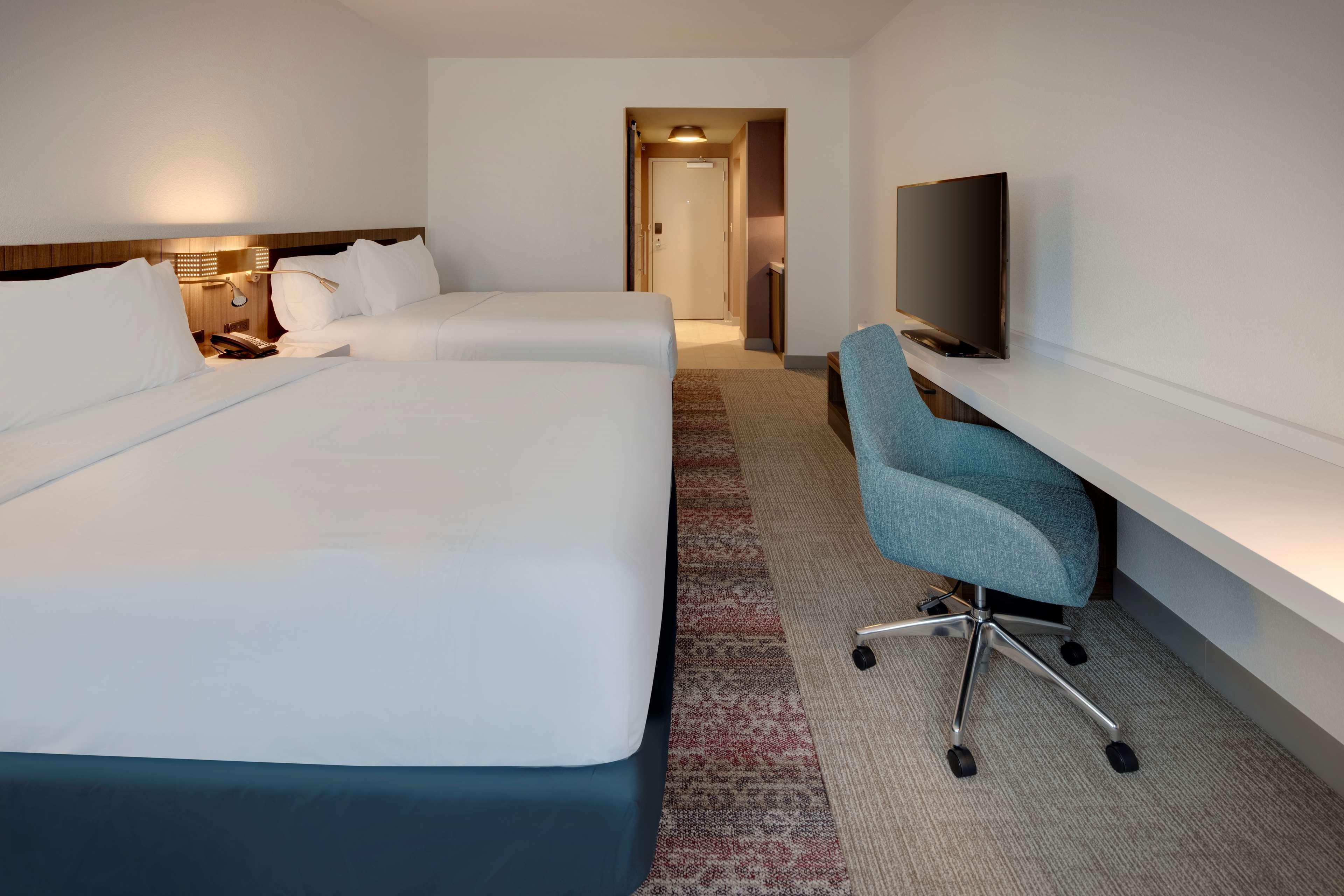 Hilton Garden Inn Haymarket Eksteriør bilde