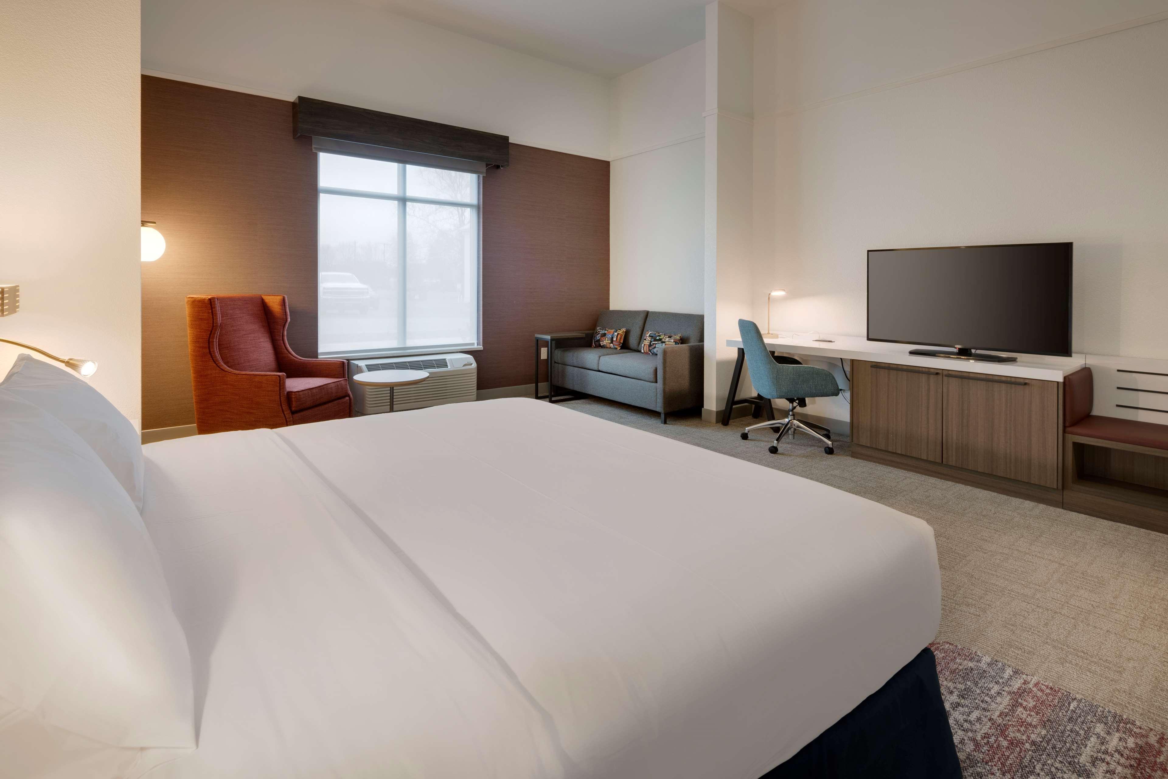 Hilton Garden Inn Haymarket Eksteriør bilde