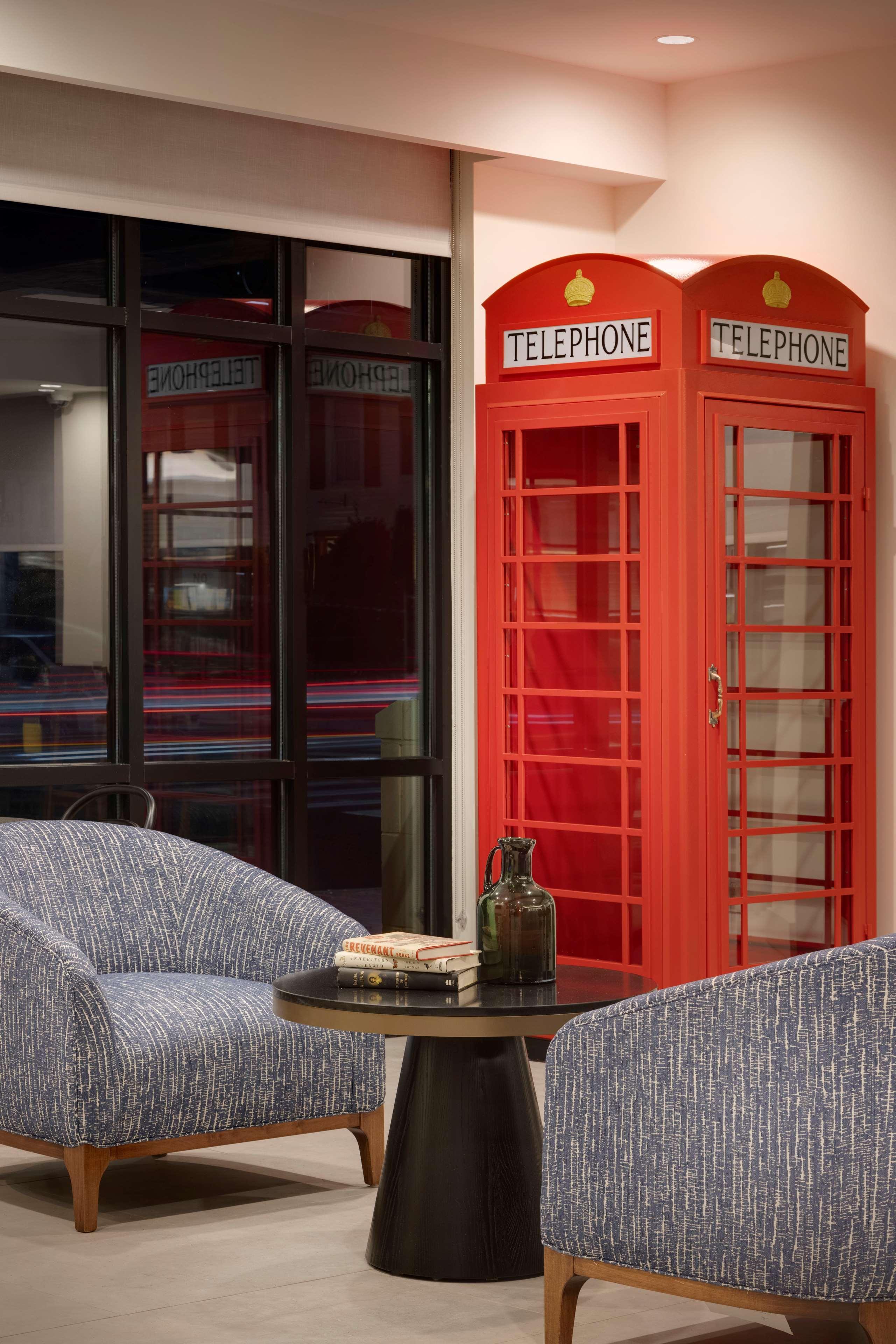 Hilton Garden Inn Haymarket Eksteriør bilde