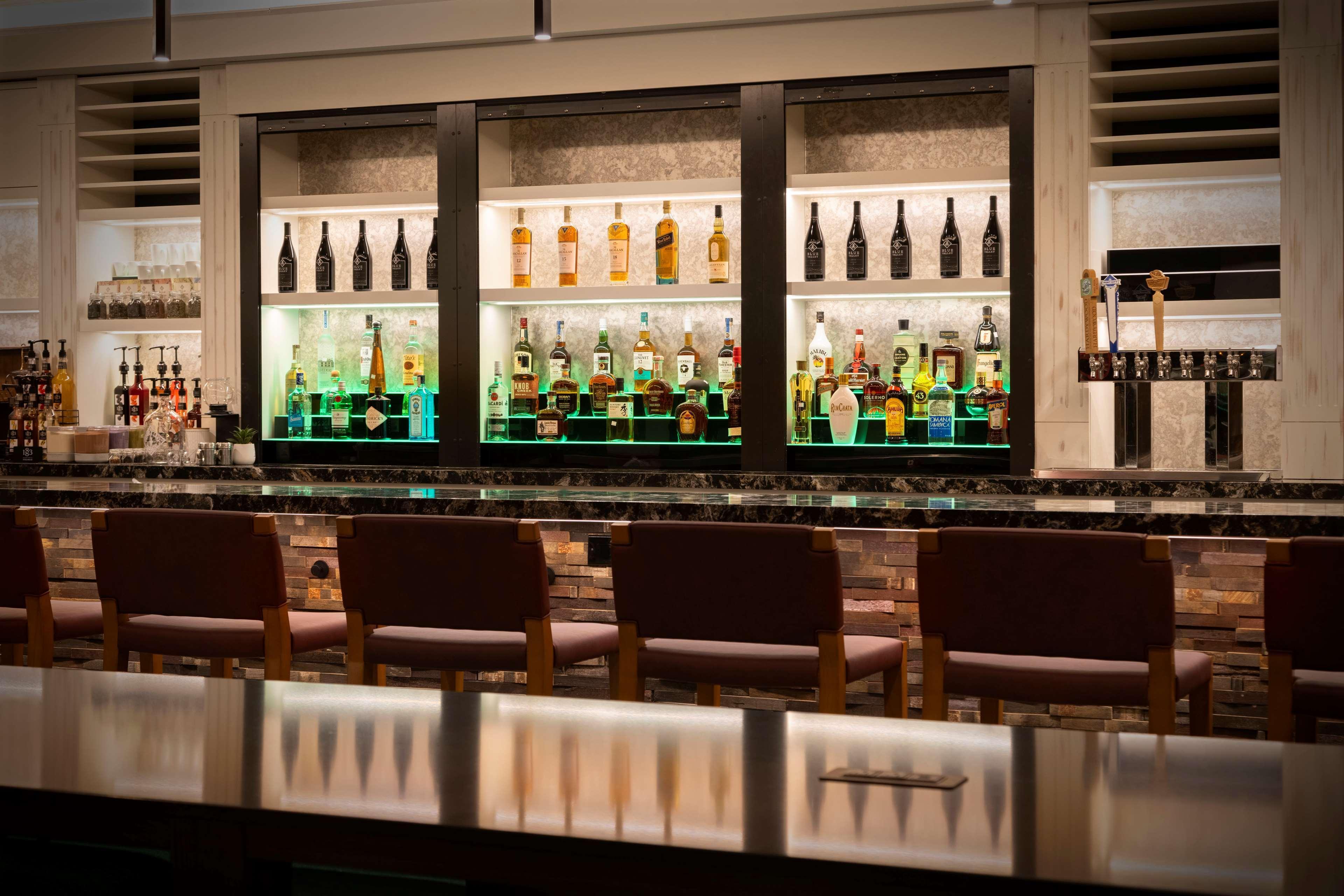 Hilton Garden Inn Haymarket Eksteriør bilde