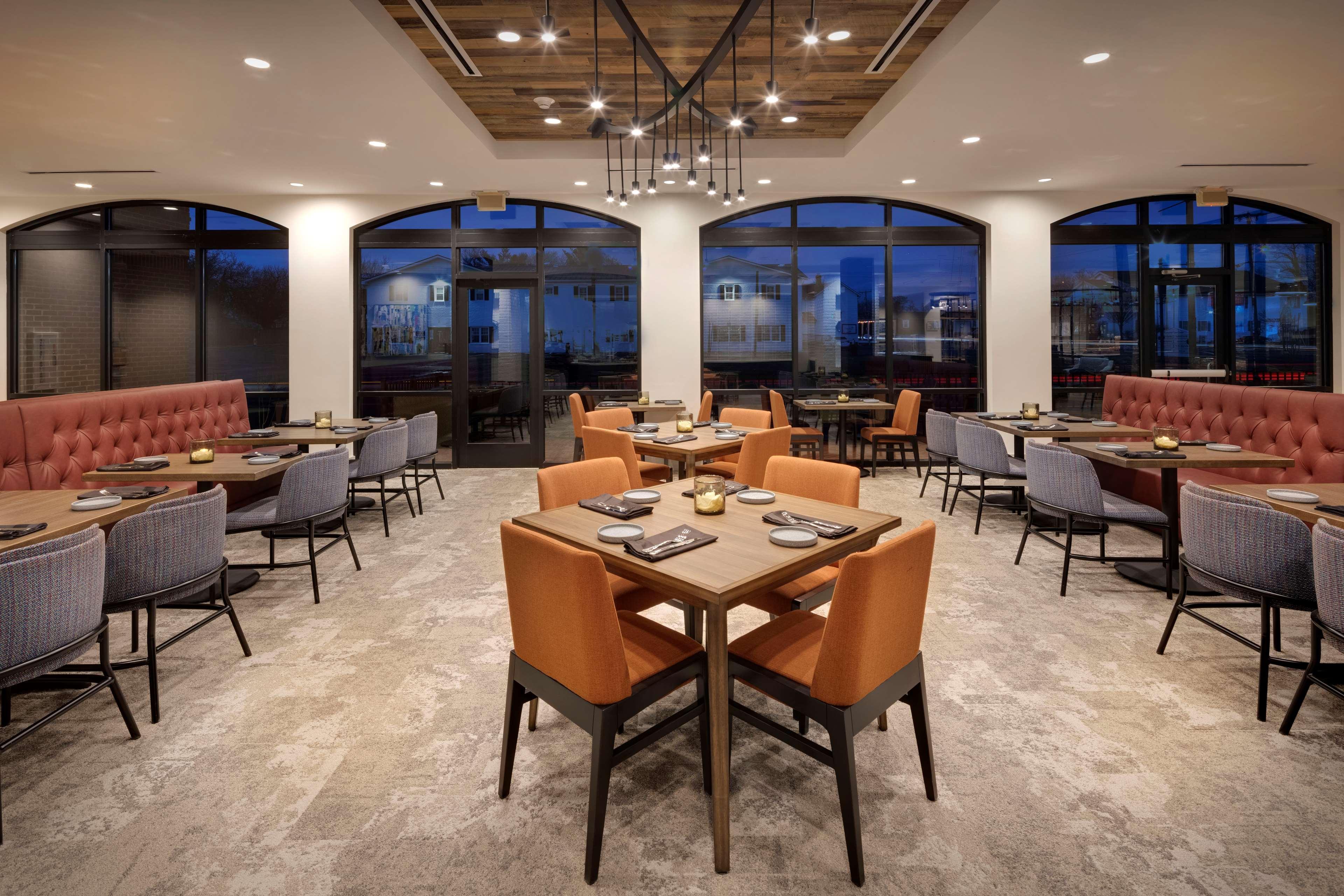 Hilton Garden Inn Haymarket Eksteriør bilde