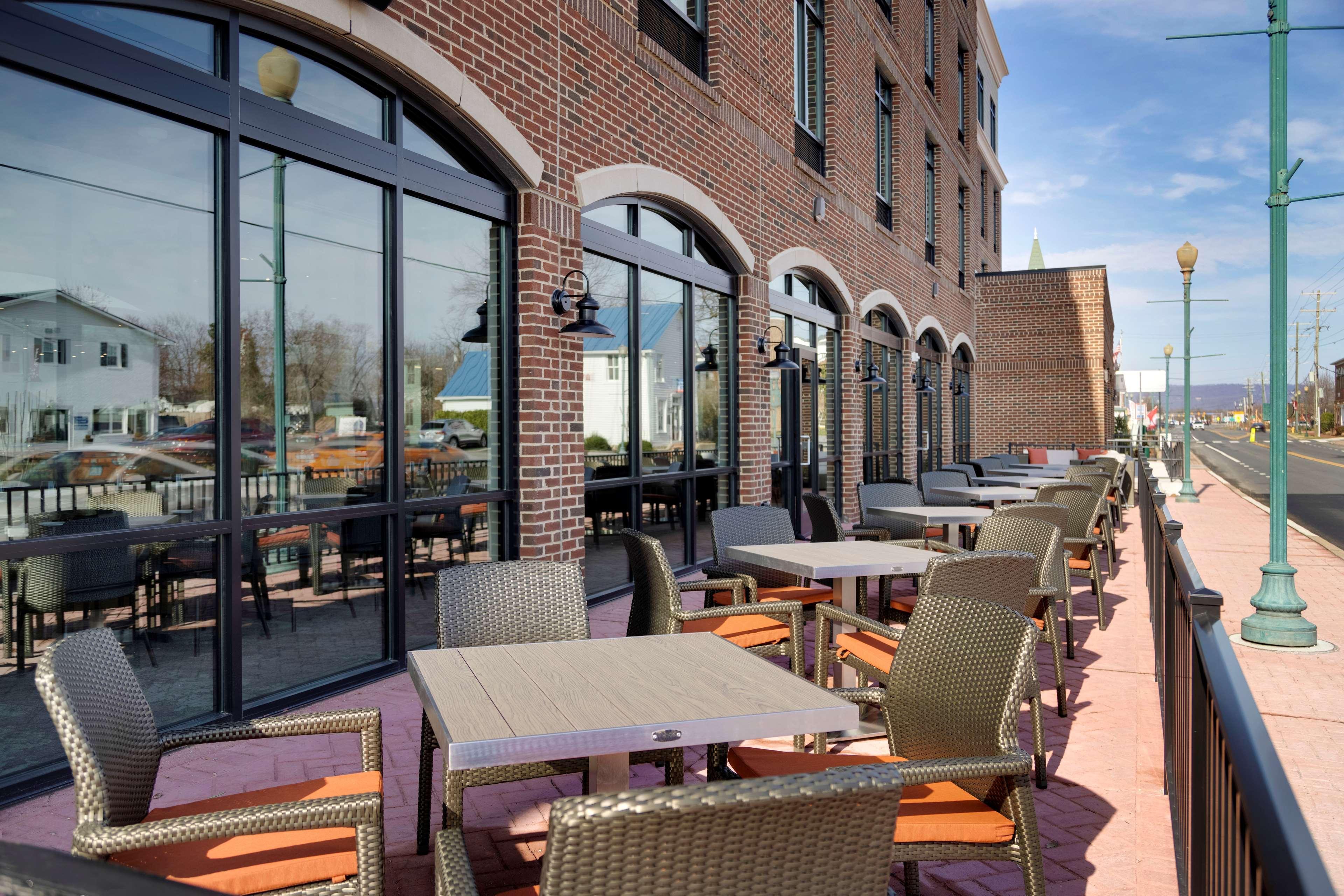 Hilton Garden Inn Haymarket Eksteriør bilde