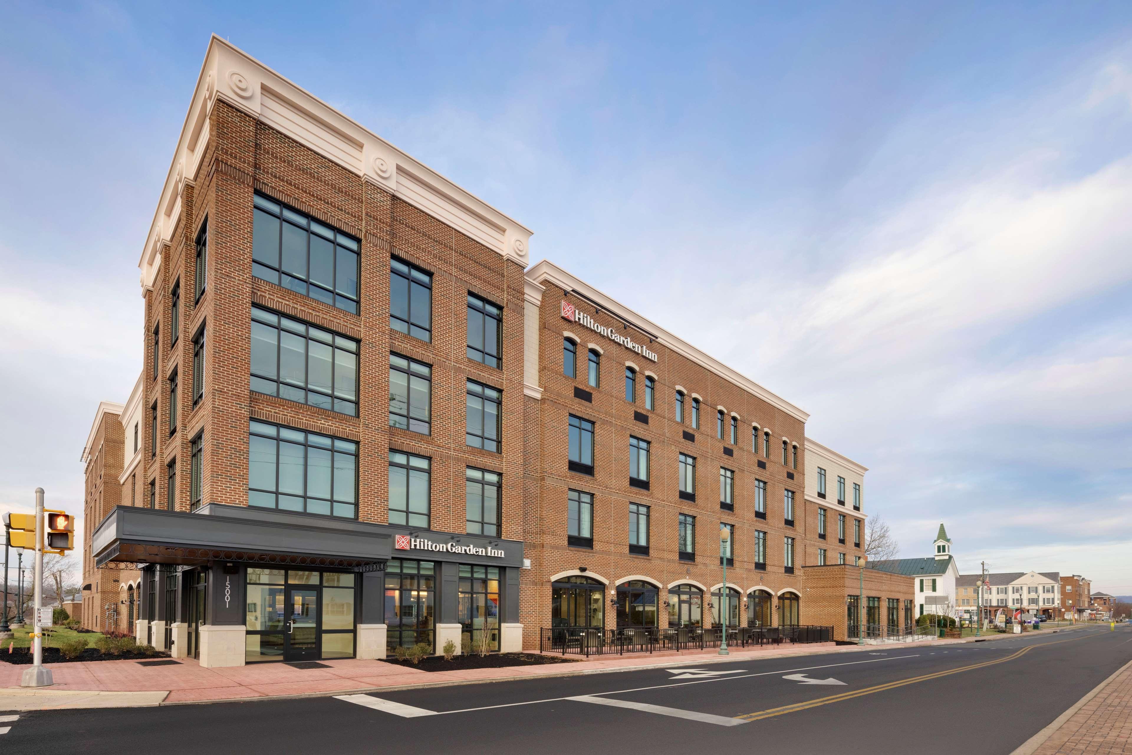 Hilton Garden Inn Haymarket Eksteriør bilde