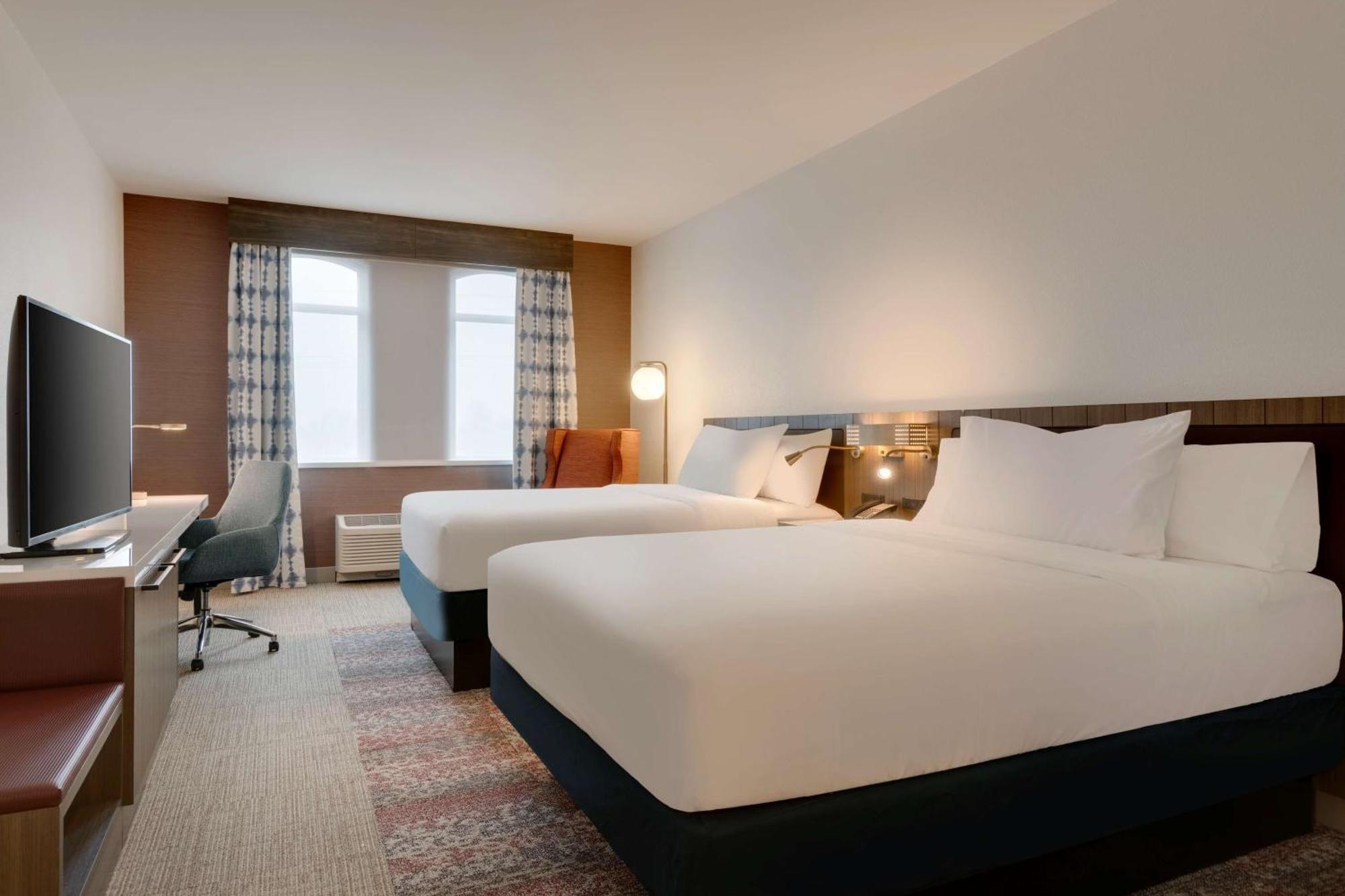 Hilton Garden Inn Haymarket Eksteriør bilde