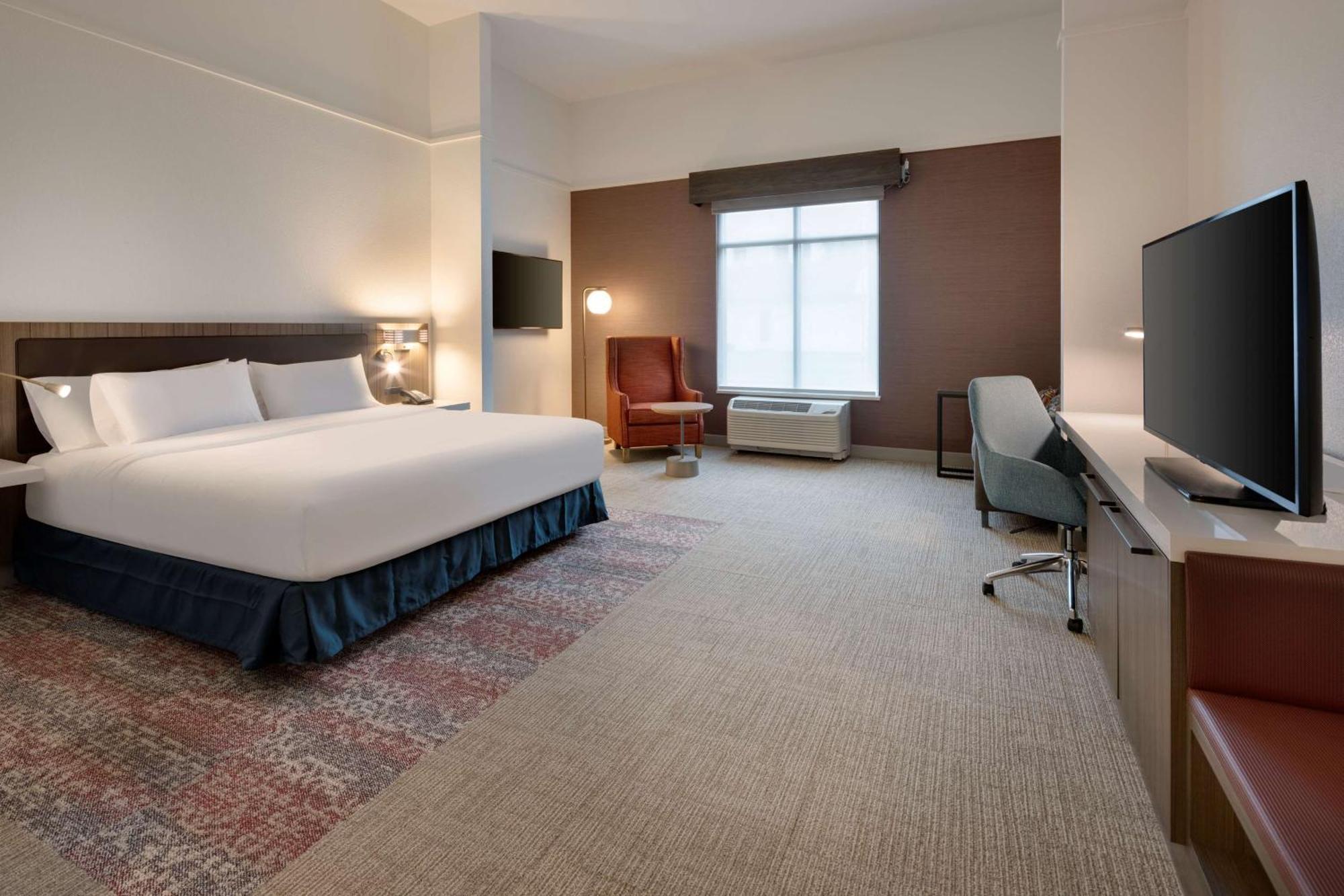 Hilton Garden Inn Haymarket Eksteriør bilde